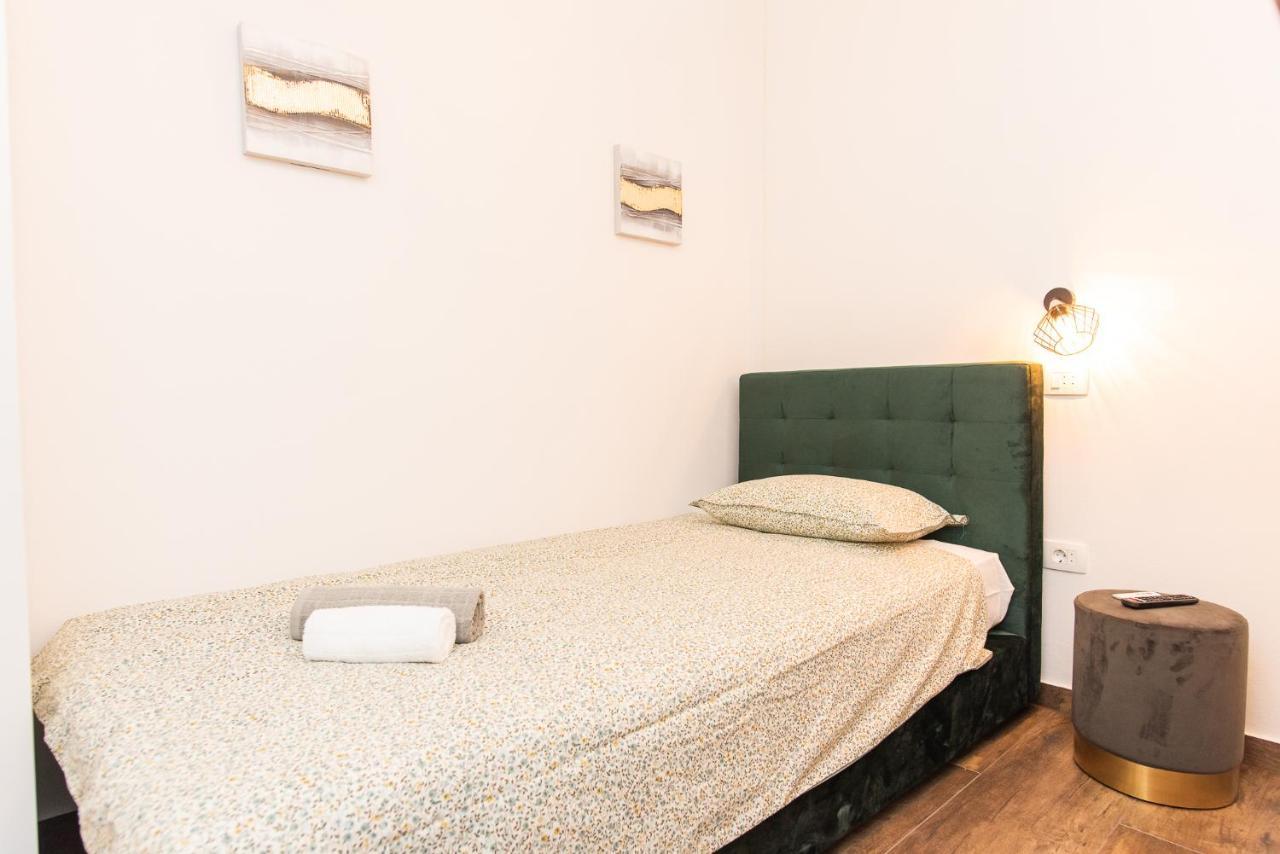 Apartman 88 - Rooftop Jacuzzi & Terrace