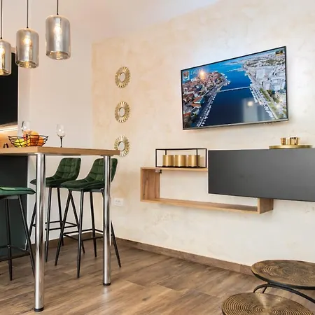 Apartment 88 - Rooftop Jacuzzi & Terrace Zadar Exterior foto