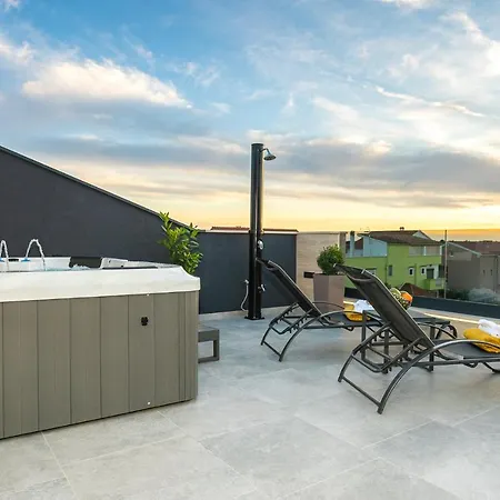 Apartment 88 - Rooftop Jacuzzi & Terrace Zadar Exterior foto