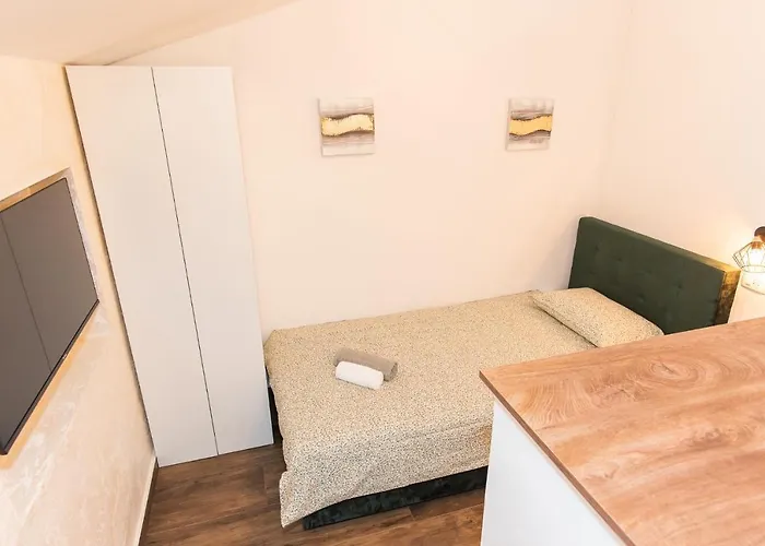 Apartment 88 - Rooftop Jacuzzi & Terrace