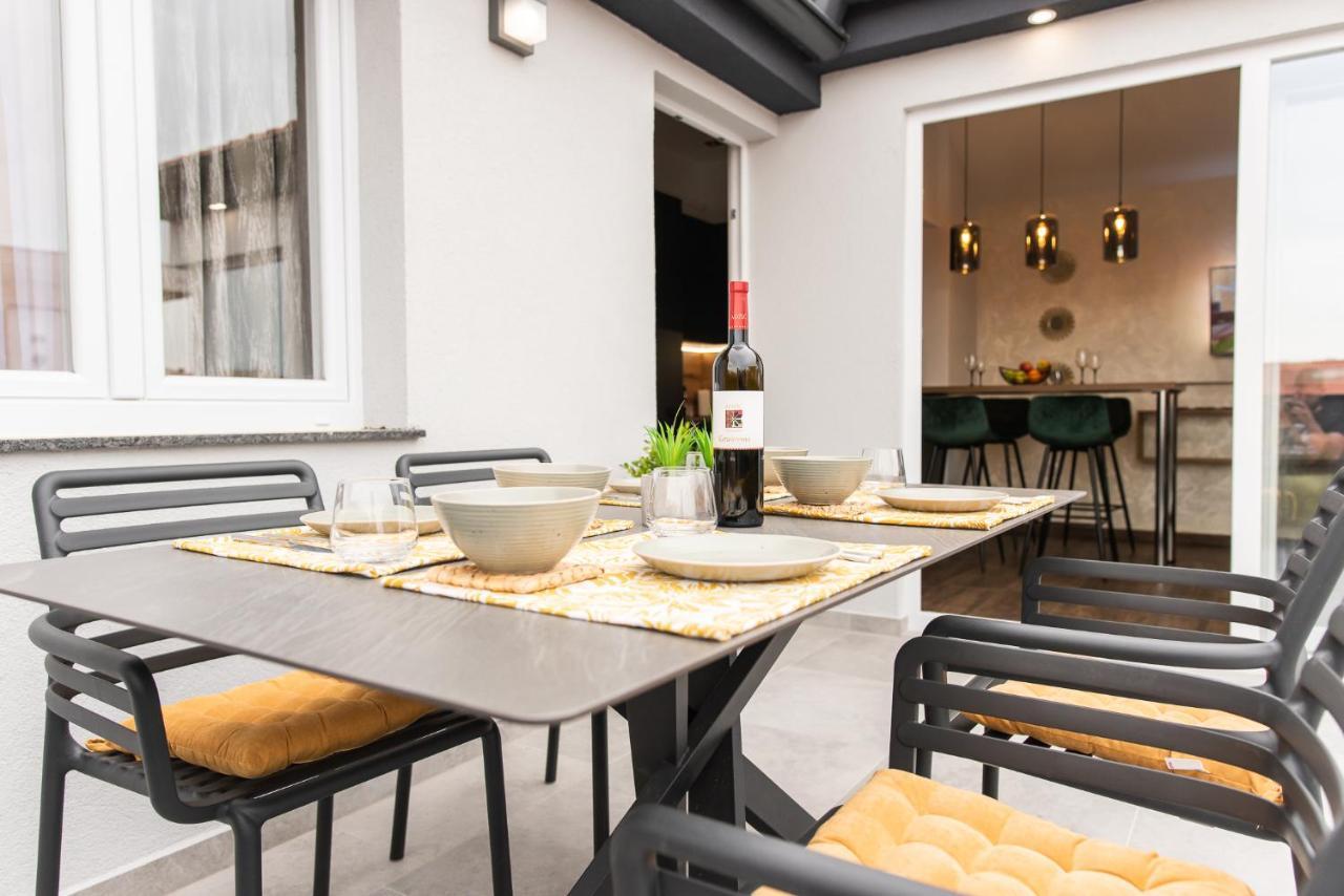 Apartment 88 - Rooftop Jacuzzi & Terrace Zadar